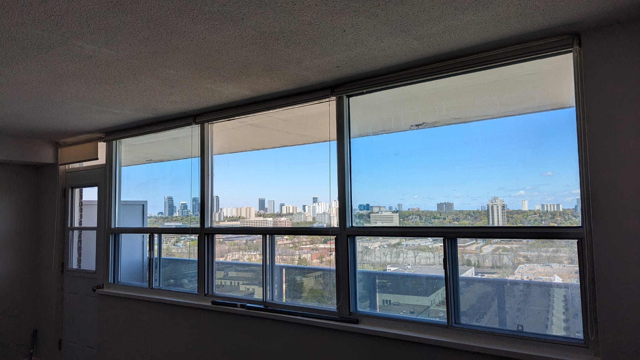 Appartement Toronto Minto avec membrane Low-E moitié-moitié